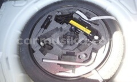 Nunua Ilio tumika Volkswagen Golf GTI Nyeupe Gari ndani ya Beitbridge nchini Matabeleland Kusini Nunua Ilio tumika Volkswagen Golf GTI Nyeupe Gari ndani ya Beitbridge nchini Matabeleland Kusini