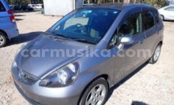 Acheter Occasion Voiture Honda Fit Gris à Beitbridge, Matabeleland South