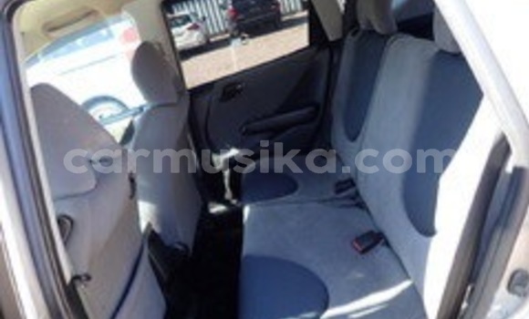 Acheter Occasion Voiture Honda Fit Gris à Beitbridge, Matabeleland South Acheter Occasion Voiture Honda Fit Gris à Beitbridge, Matabeleland South