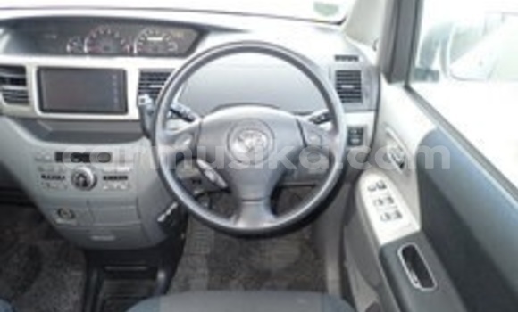 Acheter Occasion Voiture Toyota Noah Gris à Beitbridge, Matabeleland South Acheter Occasion Voiture Toyota Noah Gris à Beitbridge, Matabeleland South