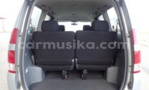 Acheter Occasion Voiture Toyota Noah Gris à Beitbridge, Matabeleland South Acheter Occasion Voiture Toyota Noah Gris à Beitbridge, Matabeleland South