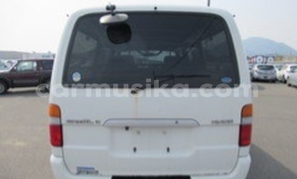 Acheter Occasion Voiture Toyota Hiace Blanc à Beitbridge, Matabeleland South Acheter Occasion Voiture Toyota Hiace Blanc à Beitbridge, Matabeleland South