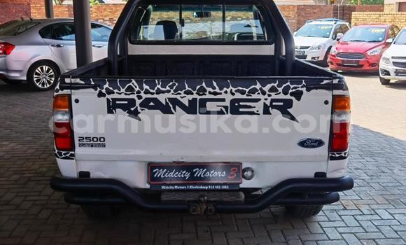Acheter Occasion Voiture Ford Ranger Blanc à Beitbridge, Matabeleland South Acheter Occasion Voiture Ford Ranger Blanc à Beitbridge, Matabeleland South