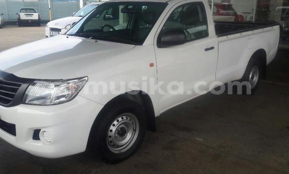Nunua Ilio tumika Toyota Hilux Nyeupe Gari ndani ya Beitbridge nchini Matabeleland Kusini Nunua Ilio tumika Toyota Hilux Nyeupe Gari ndani ya Beitbridge nchini Matabeleland Kusini