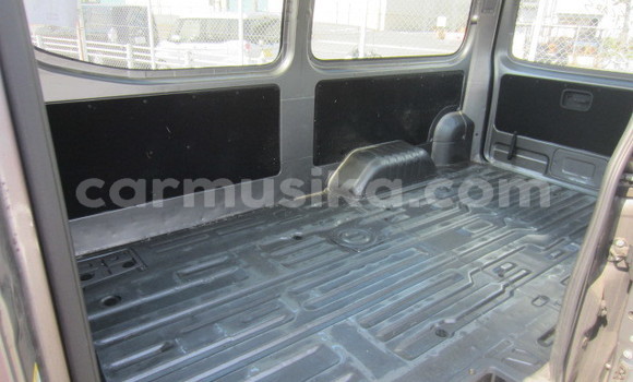 Nunua Ilio tumika Nissan Caravan Fedha Gari ndani ya Beitbridge nchini Matabeleland Kusini Nunua Ilio tumika Nissan Caravan Fedha Gari ndani ya Beitbridge nchini Matabeleland Kusini