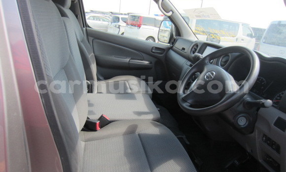 Nunua Ilio tumika Nissan Caravan Fedha Gari ndani ya Beitbridge nchini Matabeleland Kusini Nunua Ilio tumika Nissan Caravan Fedha Gari ndani ya Beitbridge nchini Matabeleland Kusini