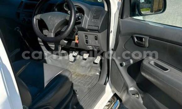 Acheter Occasion Voiture Toyota Hilux Blanc à Beitbridge, Matabeleland South Acheter Occasion Voiture Toyota Hilux Blanc à Beitbridge, Matabeleland South