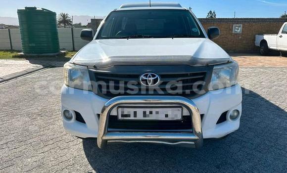 Acheter Occasion Voiture Toyota Hilux Blanc à Beitbridge, Matabeleland South Acheter Occasion Voiture Toyota Hilux Blanc à Beitbridge, Matabeleland South