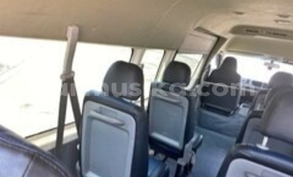 Acheter Occasion Voiture Toyota Hiace Bleu à Beitbridge, Matabeleland South Acheter Occasion Voiture Toyota Hiace Bleu à Beitbridge, Matabeleland South