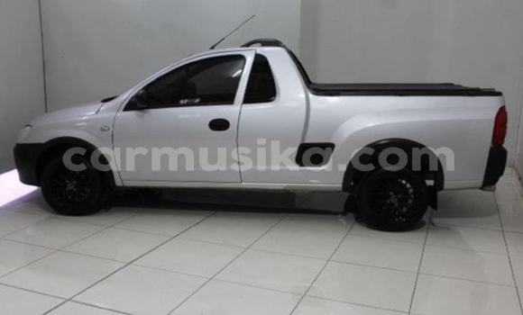 Acheter Occasion Voiture Opel Corsa Gris à Beitbridge, Matabeleland South Acheter Occasion Voiture Opel Corsa Gris à Beitbridge, Matabeleland South