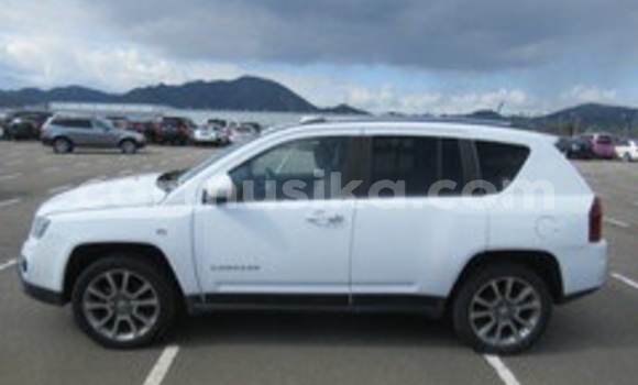 Acheter Occasion Voiture Jeep Compass Blanc à Beitbridge, Matabeleland South Acheter Occasion Voiture Jeep Compass Blanc à Beitbridge, Matabeleland South