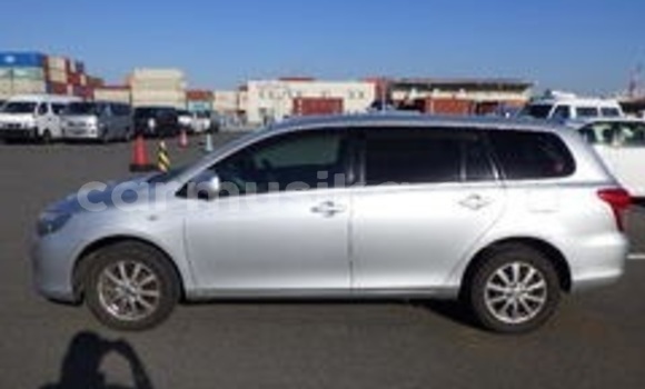 Acheter Occasion Voiture Toyota Corolla Gris à Beitbridge, Matabeleland South Acheter Occasion Voiture Toyota Corolla Gris à Beitbridge, Matabeleland South