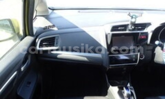 Acheter Occasion Voiture Honda Fit Vert à Beitbridge, Matabeleland South Acheter Occasion Voiture Honda Fit Vert à Beitbridge, Matabeleland South