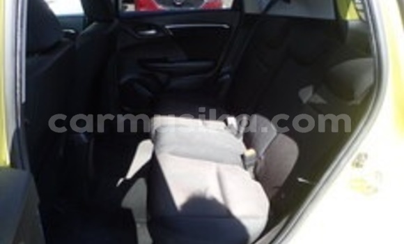 Acheter Occasion Voiture Honda Fit Vert à Beitbridge, Matabeleland South Acheter Occasion Voiture Honda Fit Vert à Beitbridge, Matabeleland South