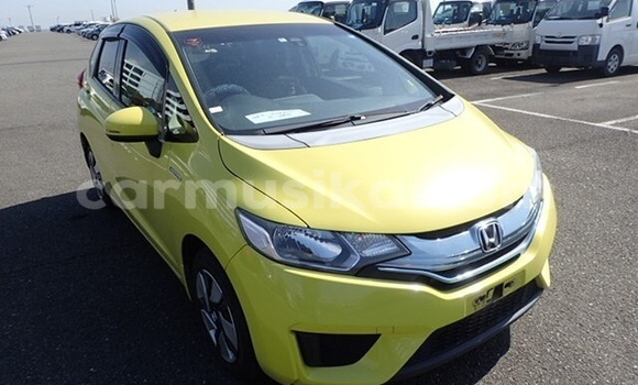 Acheter Occasion Voiture Honda Fit Vert à Beitbridge, Matabeleland South Acheter Occasion Voiture Honda Fit Vert à Beitbridge, Matabeleland South