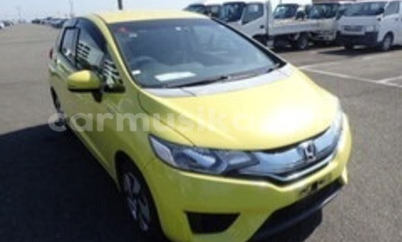 Acheter Occasion Voiture Honda Fit Vert à Beitbridge, Matabeleland South Acheter Occasion Voiture Honda Fit Vert à Beitbridge, Matabeleland South