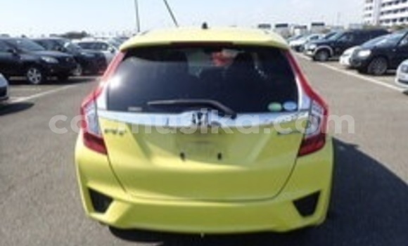 Acheter Occasion Voiture Honda Fit Vert à Beitbridge, Matabeleland South Acheter Occasion Voiture Honda Fit Vert à Beitbridge, Matabeleland South