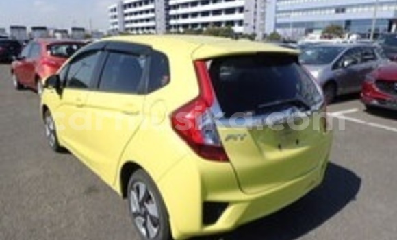 Acheter Occasion Voiture Honda Fit Vert à Beitbridge, Matabeleland South Acheter Occasion Voiture Honda Fit Vert à Beitbridge, Matabeleland South