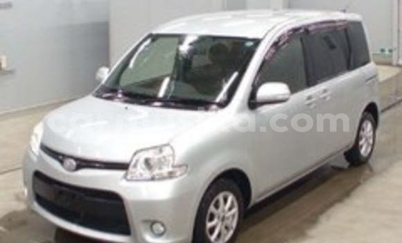 Nunua Ilio tumika Toyota Sienta Fedha Gari ndani ya Beitbridge nchini Matabeleland Kusini