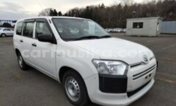Acheter Occasion Voiture Toyota Probox Blanc à Beitbridge, Matabeleland South Acheter Occasion Voiture Toyota Probox Blanc à Beitbridge, Matabeleland South