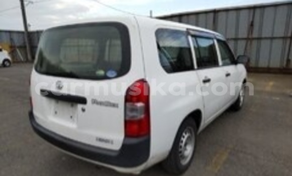 Acheter Occasion Voiture Toyota Probox Blanc à Beitbridge, Matabeleland South Acheter Occasion Voiture Toyota Probox Blanc à Beitbridge, Matabeleland South