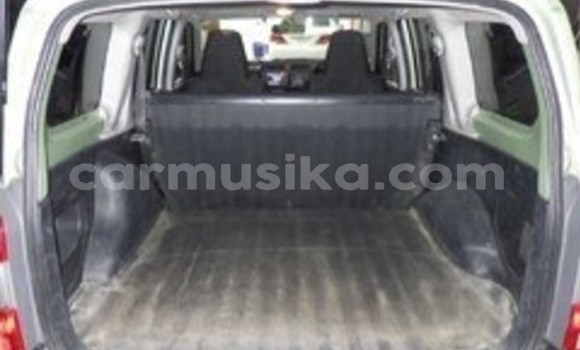 Acheter Occasion Voiture Toyota Probox Vert à Beitbridge, Matabeleland South Acheter Occasion Voiture Toyota Probox Vert à Beitbridge, Matabeleland South