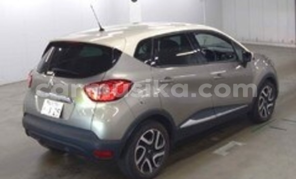 Nunua Ilio tumika Renault Captur Fedha Gari ndani ya Beitbridge nchini Matabeleland Kusini Nunua Ilio tumika Renault Captur Fedha Gari ndani ya Beitbridge nchini Matabeleland Kusini