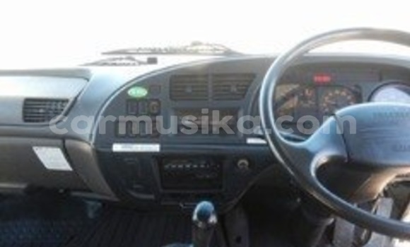 Nunua Ilio tumika Isuzu Trooper Nyeupe Gari ndani ya Beitbridge nchini Matabeleland Kusini Nunua Ilio tumika Isuzu Trooper Nyeupe Gari ndani ya Beitbridge nchini Matabeleland Kusini