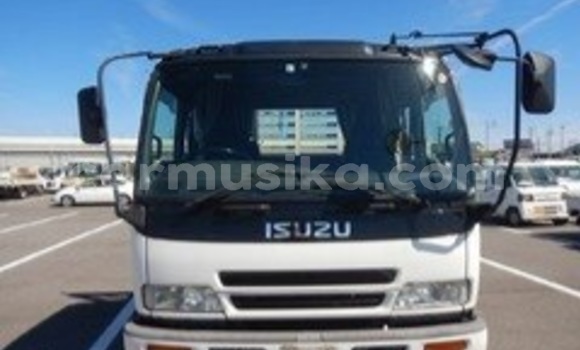 Nunua Ilio tumika Isuzu Trooper Nyeupe Gari ndani ya Beitbridge nchini Matabeleland Kusini Nunua Ilio tumika Isuzu Trooper Nyeupe Gari ndani ya Beitbridge nchini Matabeleland Kusini