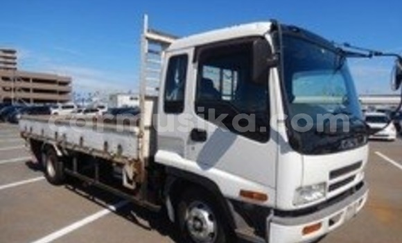 Nunua Ilio tumika Isuzu Trooper Nyeupe Gari ndani ya Beitbridge nchini Matabeleland Kusini Nunua Ilio tumika Isuzu Trooper Nyeupe Gari ndani ya Beitbridge nchini Matabeleland Kusini