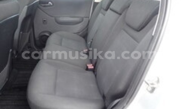 Nunua Ilio tumika Mercedes‒Benz A–Class Fedha Gari ndani ya Beitbridge nchini Matabeleland Kusini Nunua Ilio tumika Mercedes‒Benz A–Class Fedha Gari ndani ya Beitbridge nchini Matabeleland Kusini