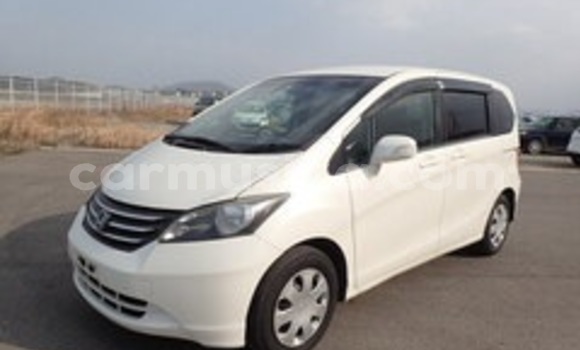 Nunua Ilio tumika Honda Freed Nyeupe Gari ndani ya Beitbridge nchini Matabeleland Kusini