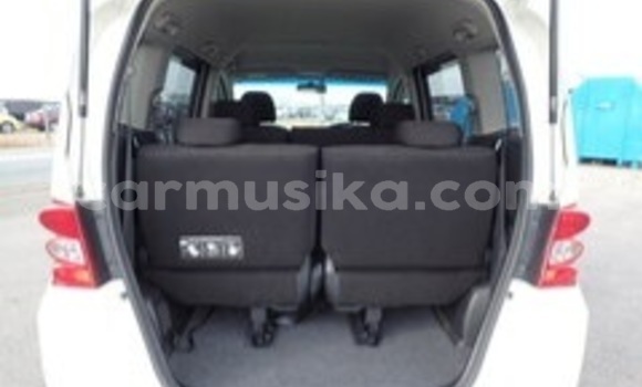 Acheter Occasion Voiture Honda Freed Blanc à Beitbridge, Matabeleland South Acheter Occasion Voiture Honda Freed Blanc à Beitbridge, Matabeleland South