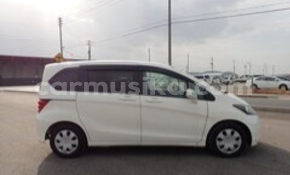 Acheter Occasion Voiture Honda Freed Blanc à Beitbridge, Matabeleland South Acheter Occasion Voiture Honda Freed Blanc à Beitbridge, Matabeleland South