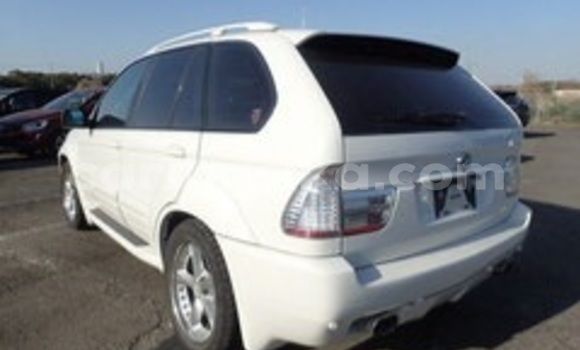 Acheter Occasion Voiture BMW X5 Blanc à Beitbridge, Matabeleland South Acheter Occasion Voiture BMW X5 Blanc à Beitbridge, Matabeleland South