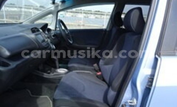 Acheter Occasion Voiture Honda Fit Bleu à Beitbridge, Matabeleland South Acheter Occasion Voiture Honda Fit Bleu à Beitbridge, Matabeleland South