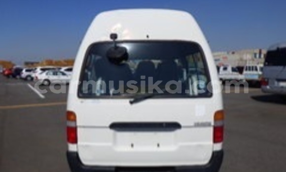 Acheter Occasion Voiture Toyota Hiace Blanc à Beitbridge, Matabeleland South Acheter Occasion Voiture Toyota Hiace Blanc à Beitbridge, Matabeleland South