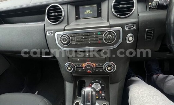 Nunua Ilio tumika Land Rover Discovery Fedha Gari ndani ya Beitbridge nchini Matabeleland Kusini Nunua Ilio tumika Land Rover Discovery Fedha Gari ndani ya Beitbridge nchini Matabeleland Kusini