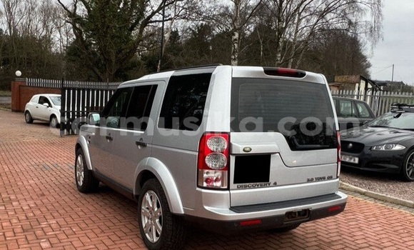 Nunua Ilio tumika Land Rover Discovery Fedha Gari ndani ya Beitbridge nchini Matabeleland Kusini Nunua Ilio tumika Land Rover Discovery Fedha Gari ndani ya Beitbridge nchini Matabeleland Kusini
