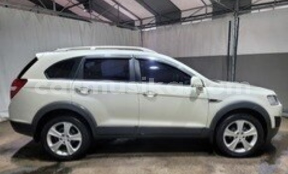 Acheter Occasion Voiture Chevrolet Captiva Blanc à Beitbridge, Matabeleland South Acheter Occasion Voiture Chevrolet Captiva Blanc à Beitbridge, Matabeleland South