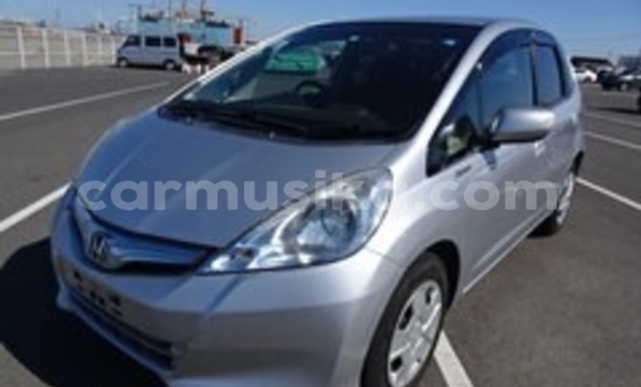 Buy Used Honda Fit Silver Car in Beitbridge in Matabeleland South