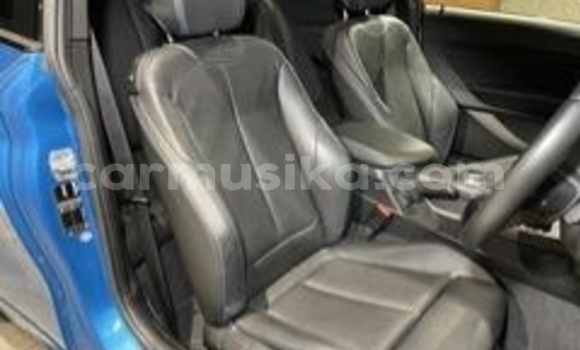 Acheter Occasion Voiture BMW M4 Bleu à Beitbridge, Matabeleland South Acheter Occasion Voiture BMW M4 Bleu à Beitbridge, Matabeleland South