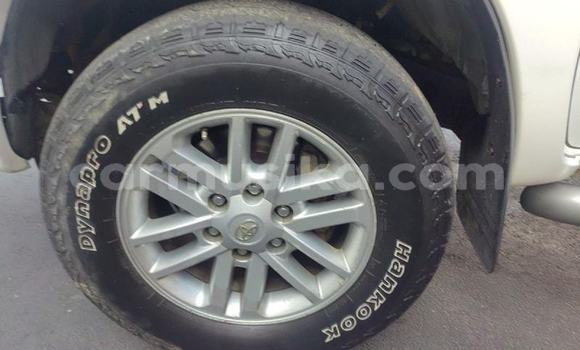 Acheter Occasion Voiture Toyota Hilux Blanc à Beitbridge, Matabeleland South Acheter Occasion Voiture Toyota Hilux Blanc à Beitbridge, Matabeleland South