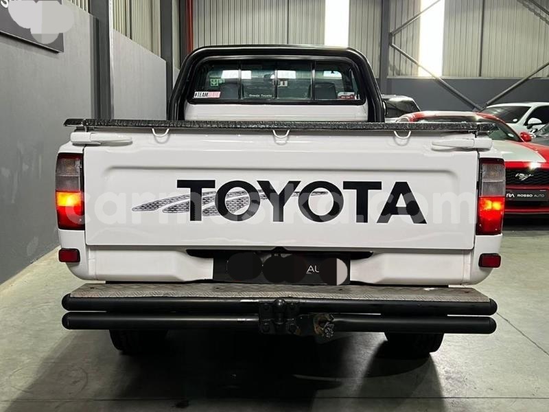 Big with watermark toyota hilux matabeleland south beitbridge 32568