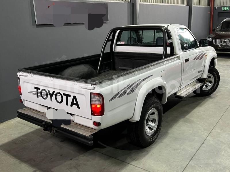 Big with watermark toyota hilux matabeleland south beitbridge 32568