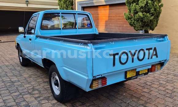 Nunua Ilio tumika Toyota Hilux Bluu Gari ndani ya Beitbridge nchini Matabeleland Kusini Nunua Ilio tumika Toyota Hilux Bluu Gari ndani ya Beitbridge nchini Matabeleland Kusini