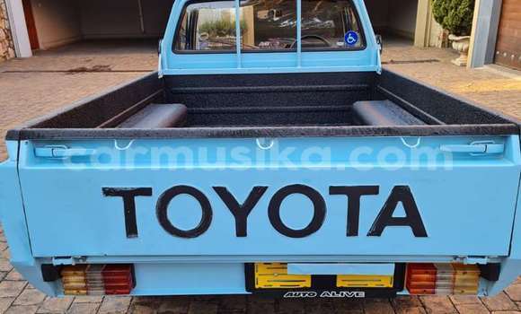 Nunua Ilio tumika Toyota Hilux Bluu Gari ndani ya Beitbridge nchini Matabeleland Kusini Nunua Ilio tumika Toyota Hilux Bluu Gari ndani ya Beitbridge nchini Matabeleland Kusini