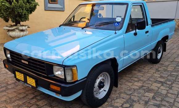 Nunua Ilio tumika Toyota Hilux Bluu Gari ndani ya Beitbridge nchini Matabeleland Kusini Nunua Ilio tumika Toyota Hilux Bluu Gari ndani ya Beitbridge nchini Matabeleland Kusini