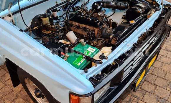 Nunua Ilio tumika Toyota Hilux Bluu Gari ndani ya Beitbridge nchini Matabeleland Kusini Nunua Ilio tumika Toyota Hilux Bluu Gari ndani ya Beitbridge nchini Matabeleland Kusini