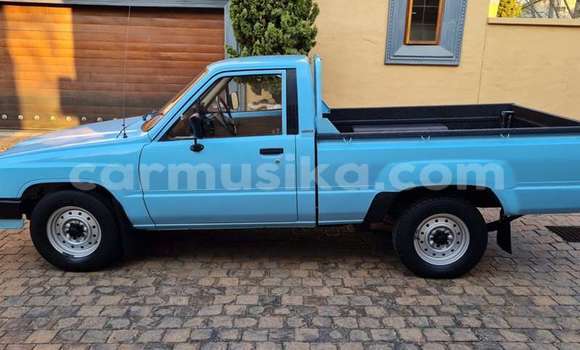 Nunua Ilio tumika Toyota Hilux Bluu Gari ndani ya Beitbridge nchini Matabeleland Kusini Nunua Ilio tumika Toyota Hilux Bluu Gari ndani ya Beitbridge nchini Matabeleland Kusini